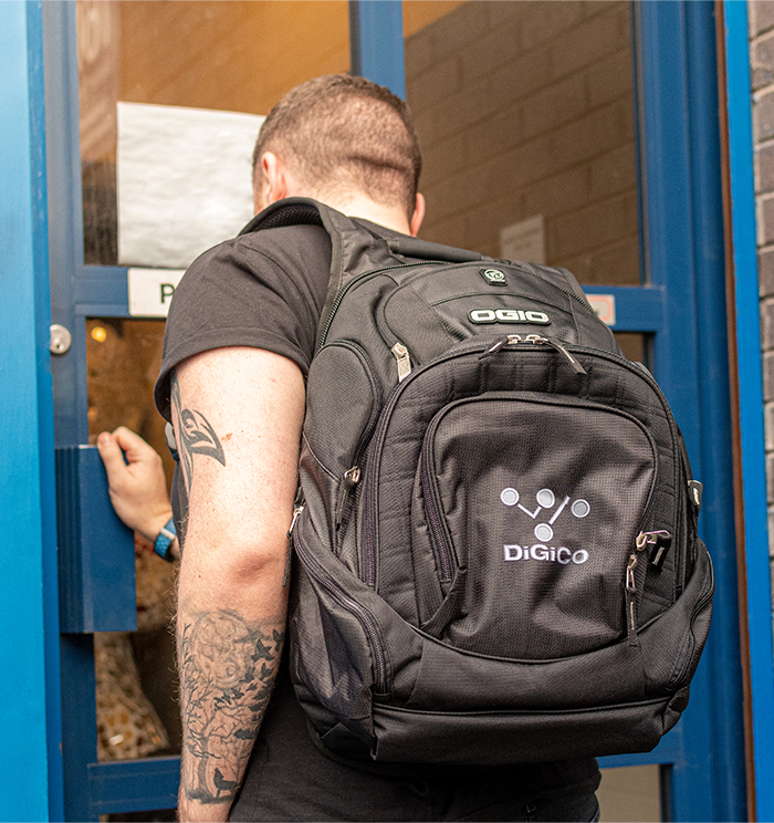digico-quantum-ogio-backpack-rucksack-36-9l-schwarz image 2