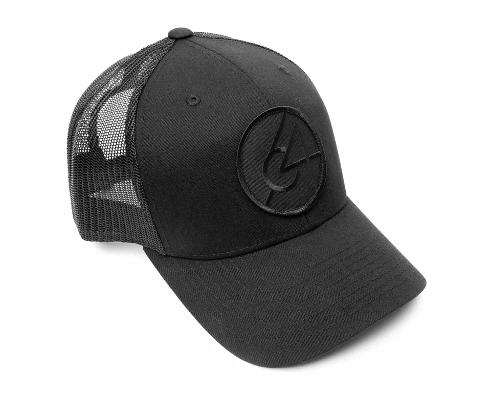64-audio-crew-trucker-cap-snapback-schwarz-mesh image 1